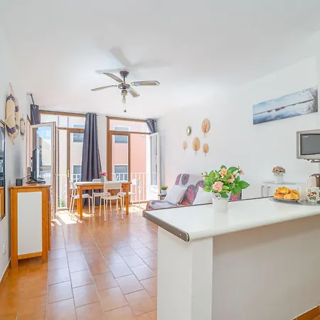 Basic Comfort Gran Reserva 0055 Apartamento Empuriabrava